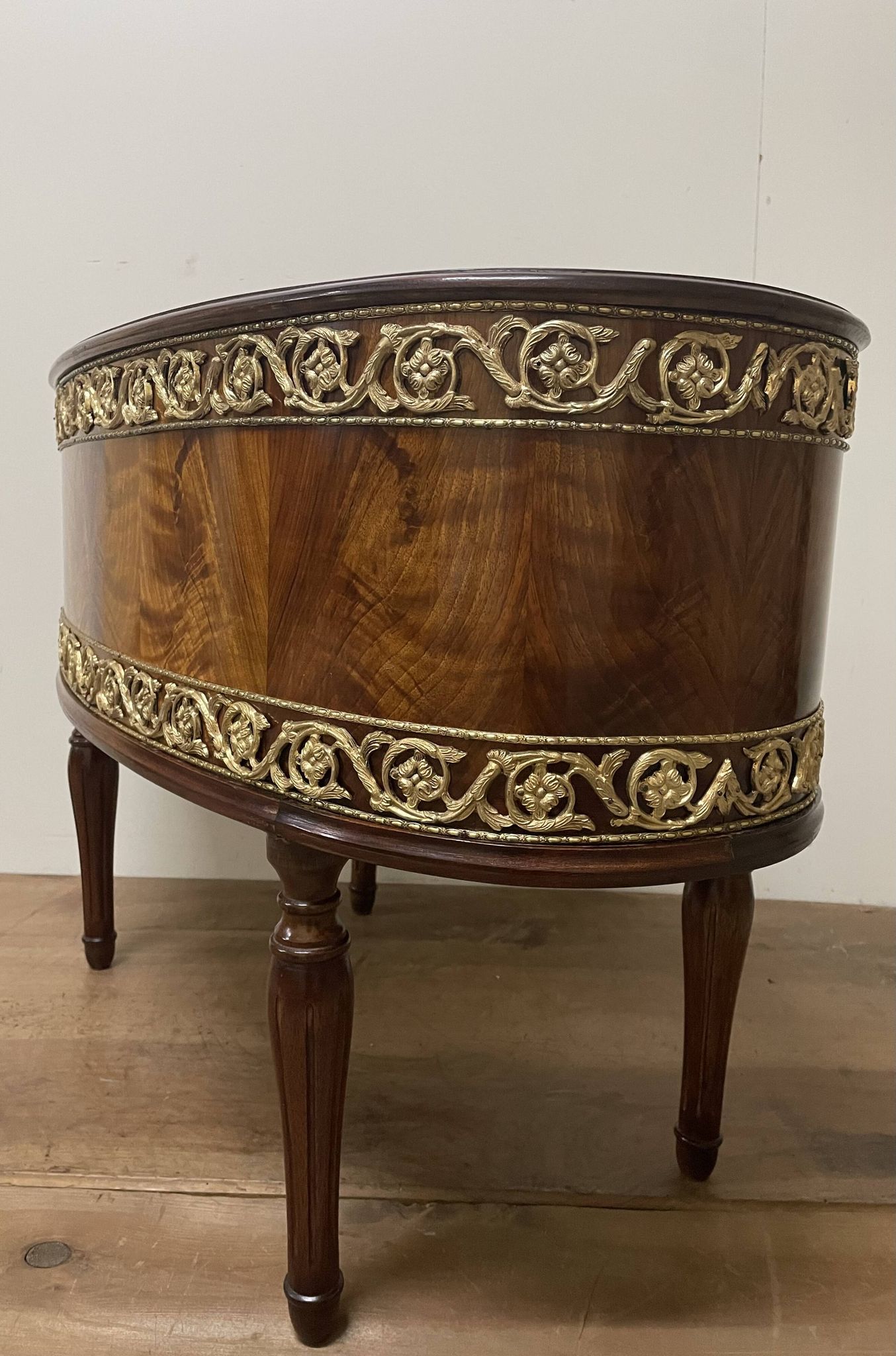 Jardinière en acajou de style louis xvi