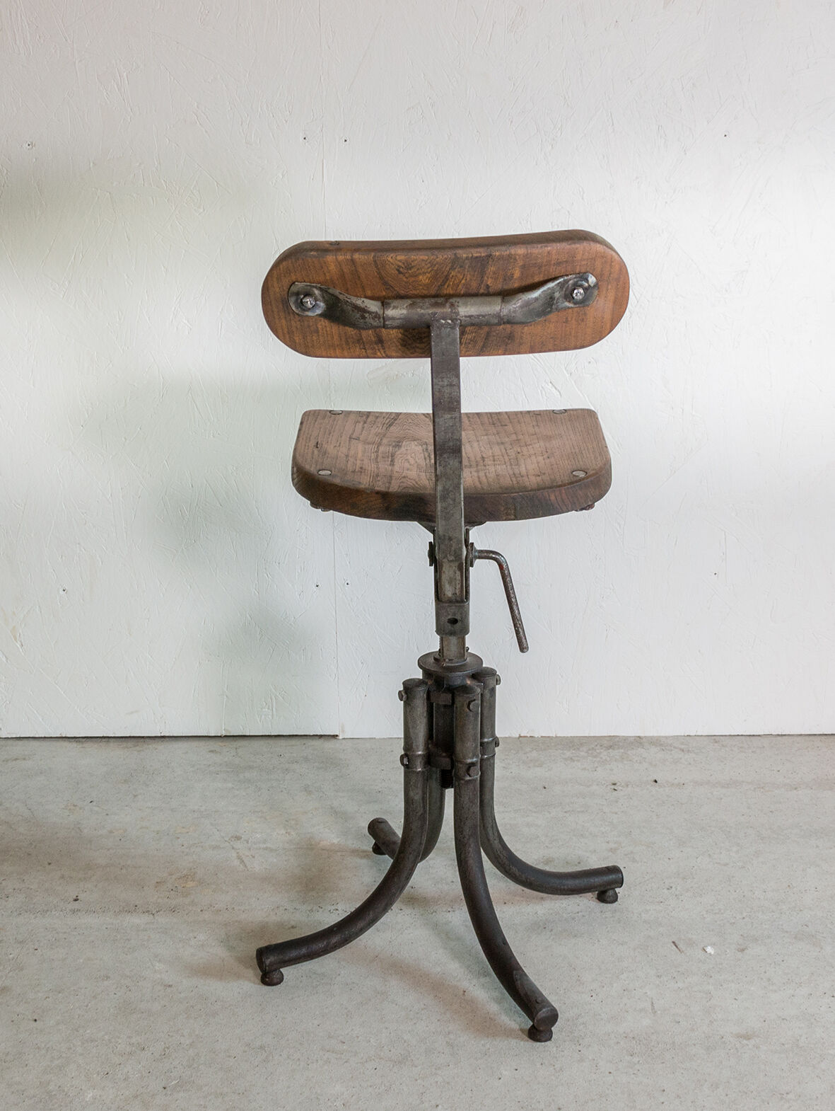 Bienaise workshop chair
