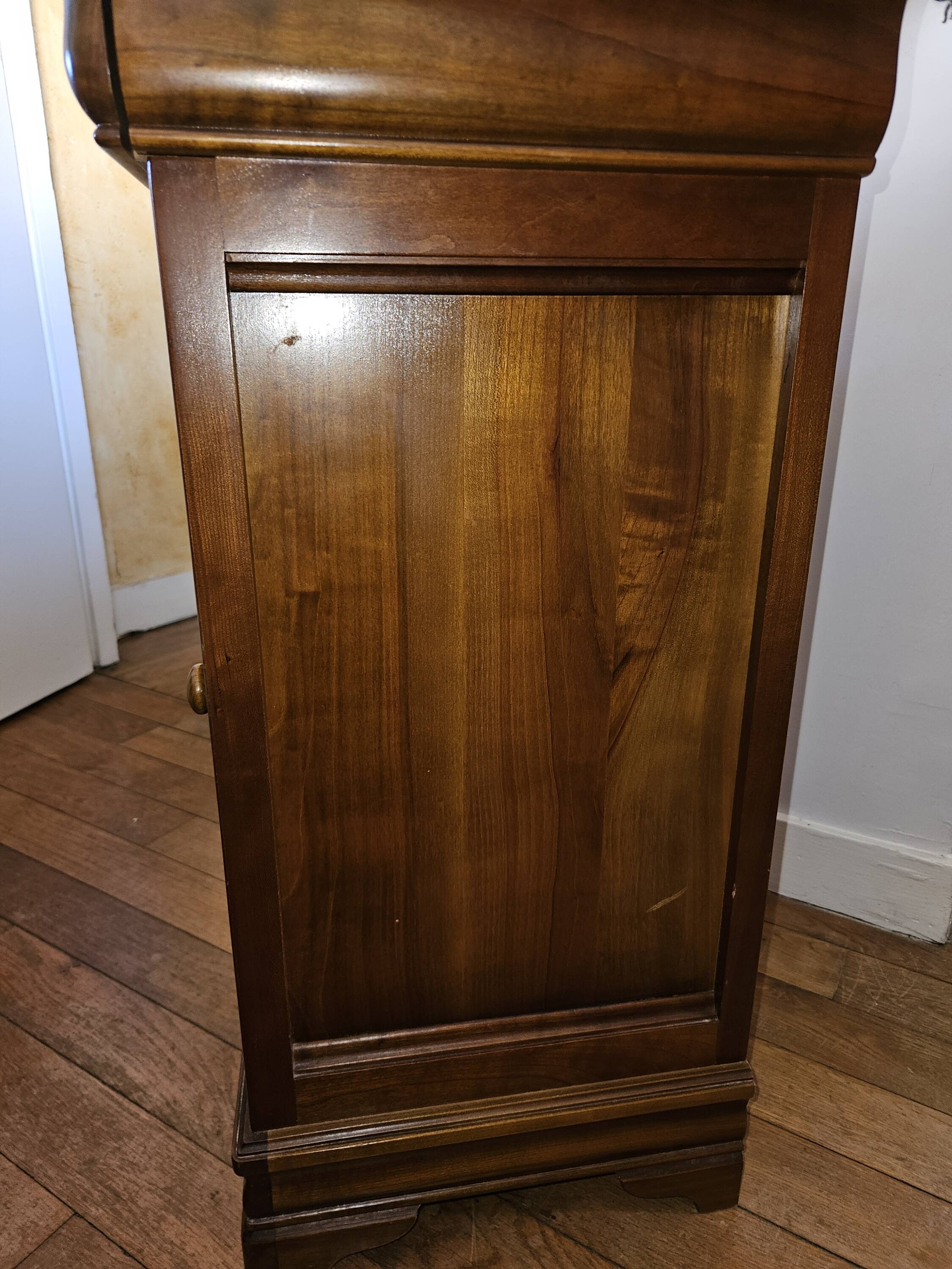 Bedside table made by a cabinetmaker.