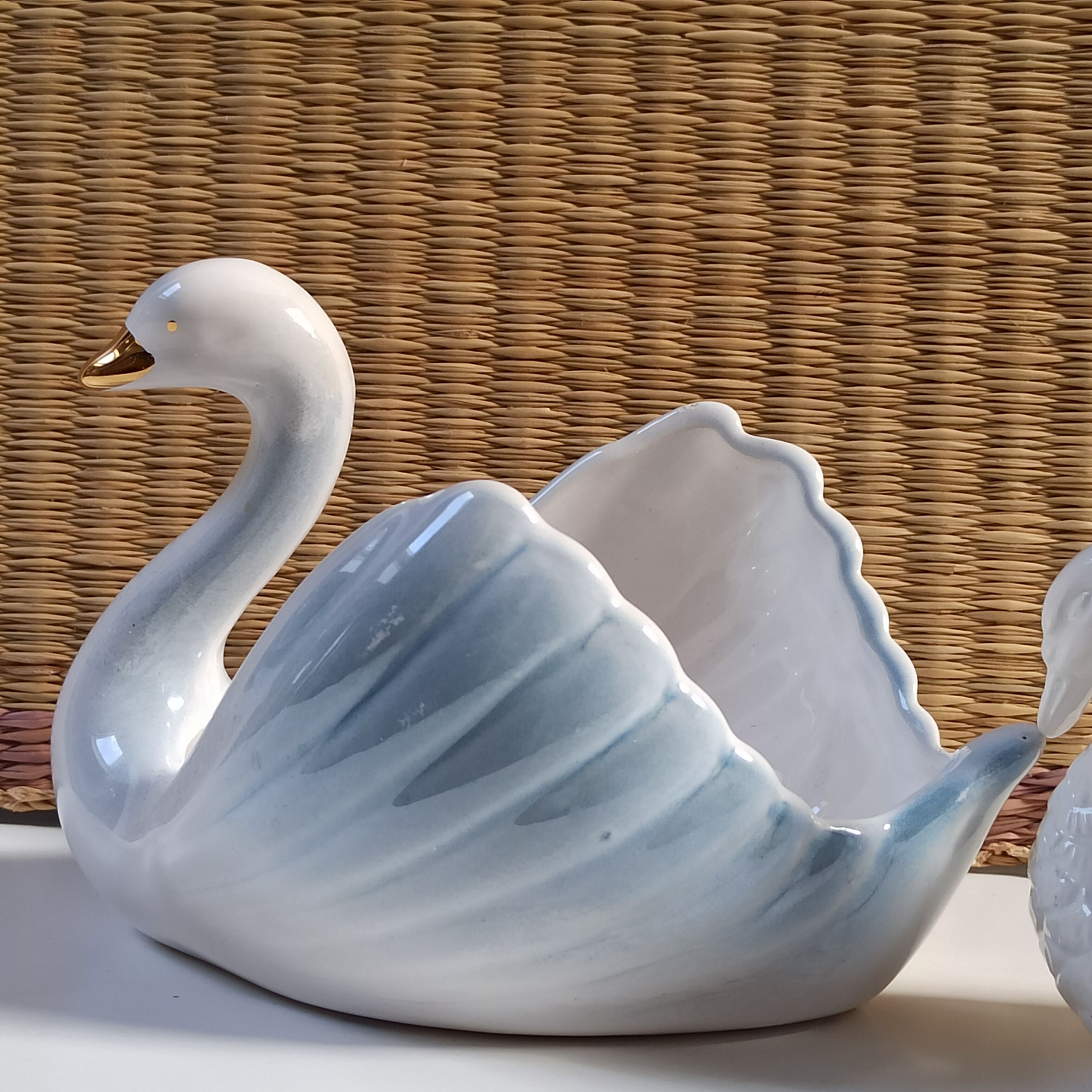 Vintage ceramic swans 80s