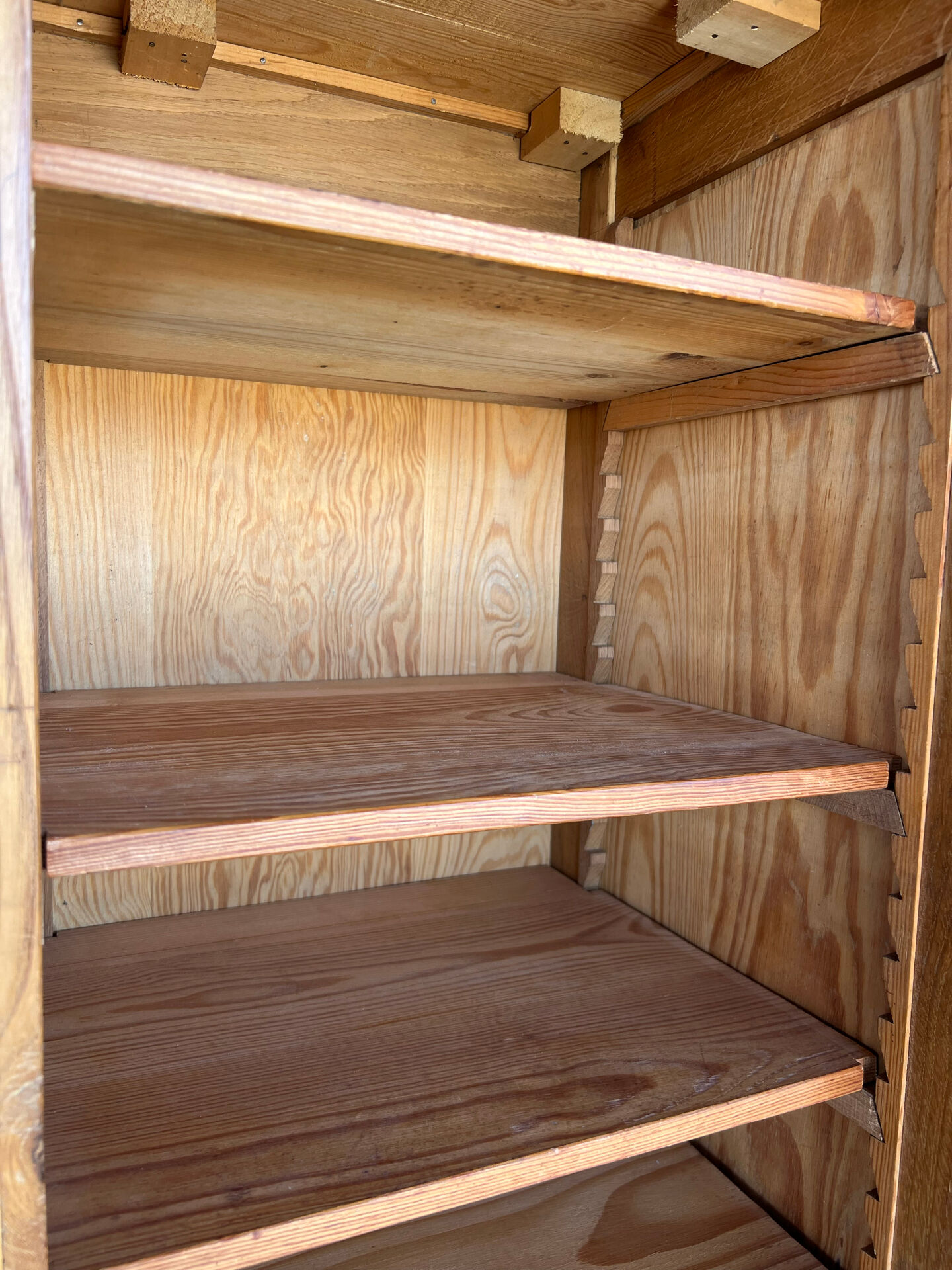 Sliding door wardrobe