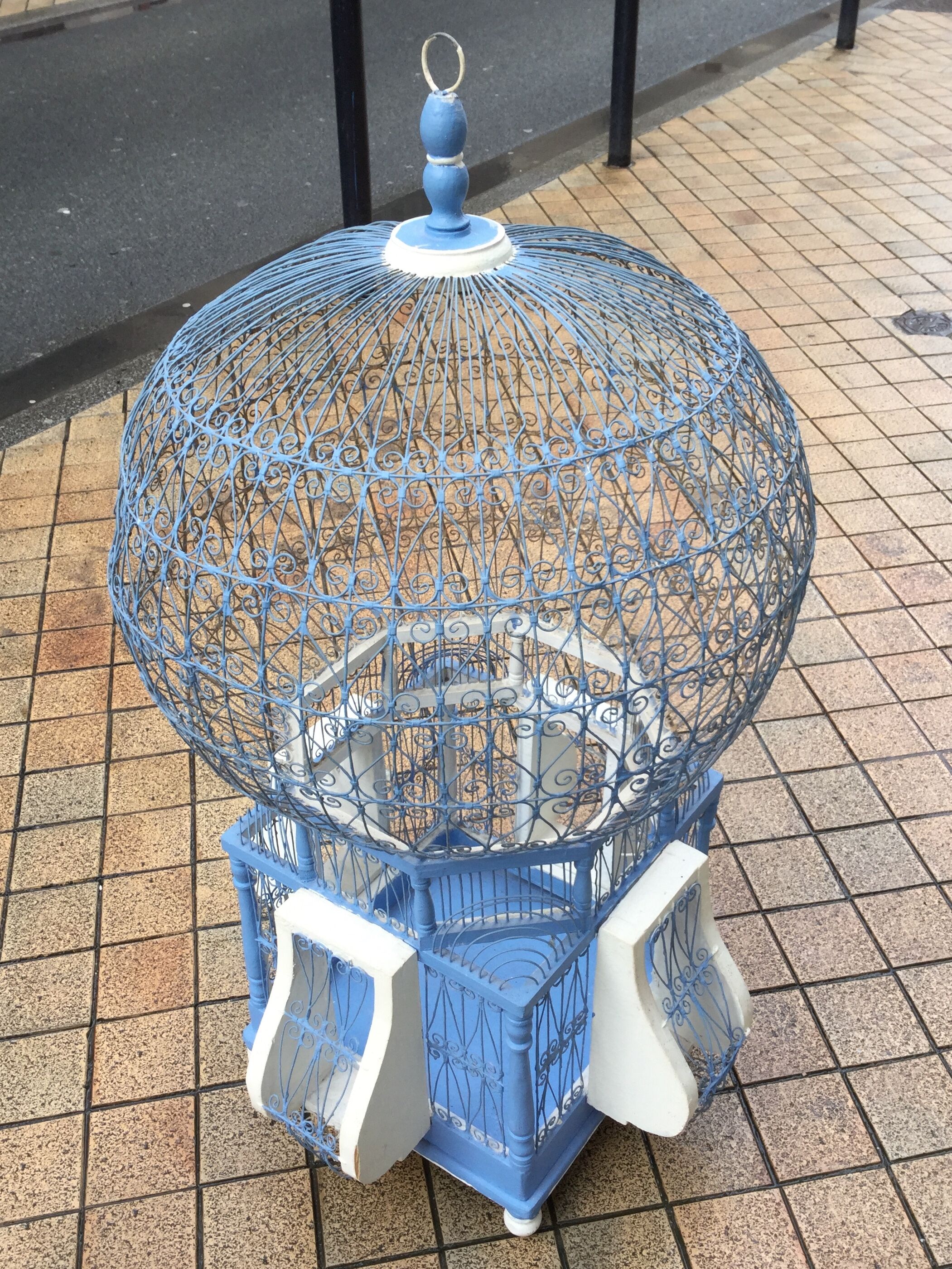 Tunisian bird cage