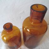 Duo de flacons à pharmacie
