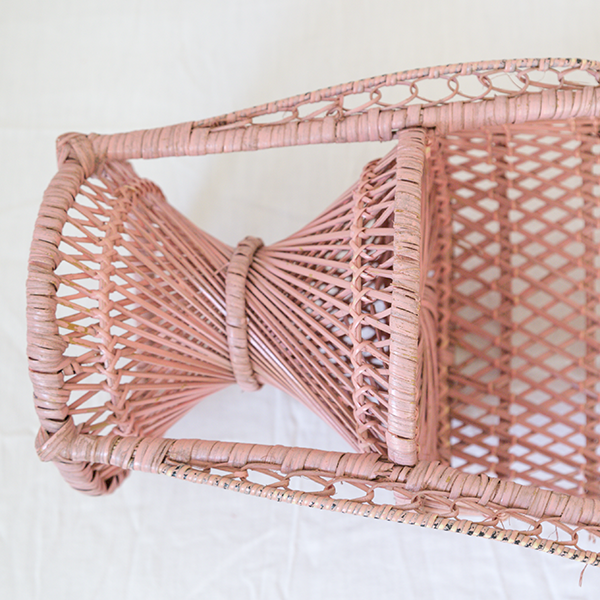 Pink Emmanuelle wicker chair
