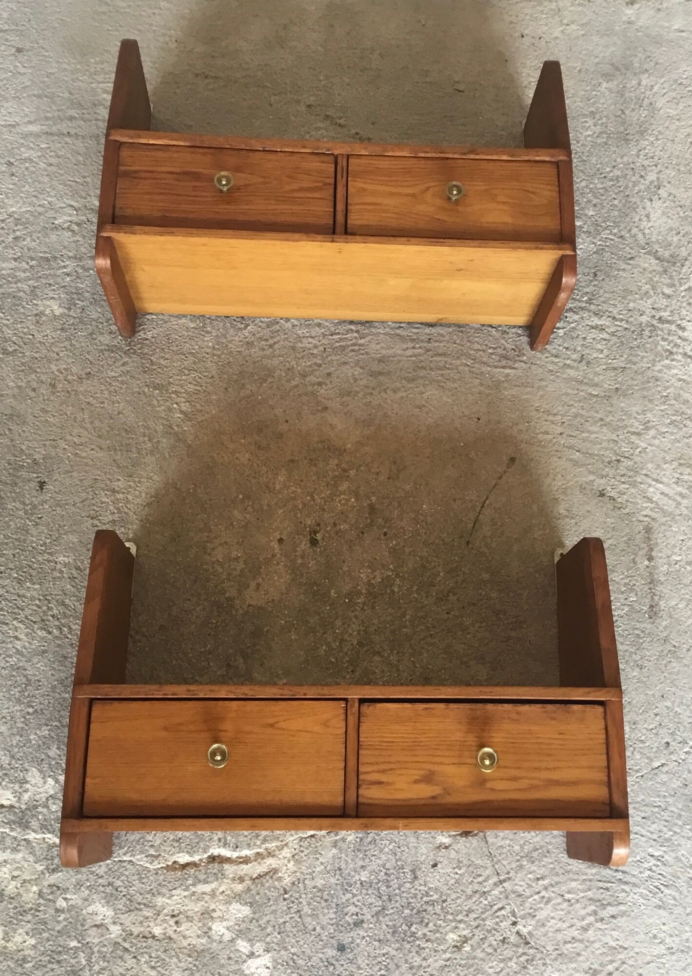 Pair of modernist fin wall shelves in solid oak - 1950