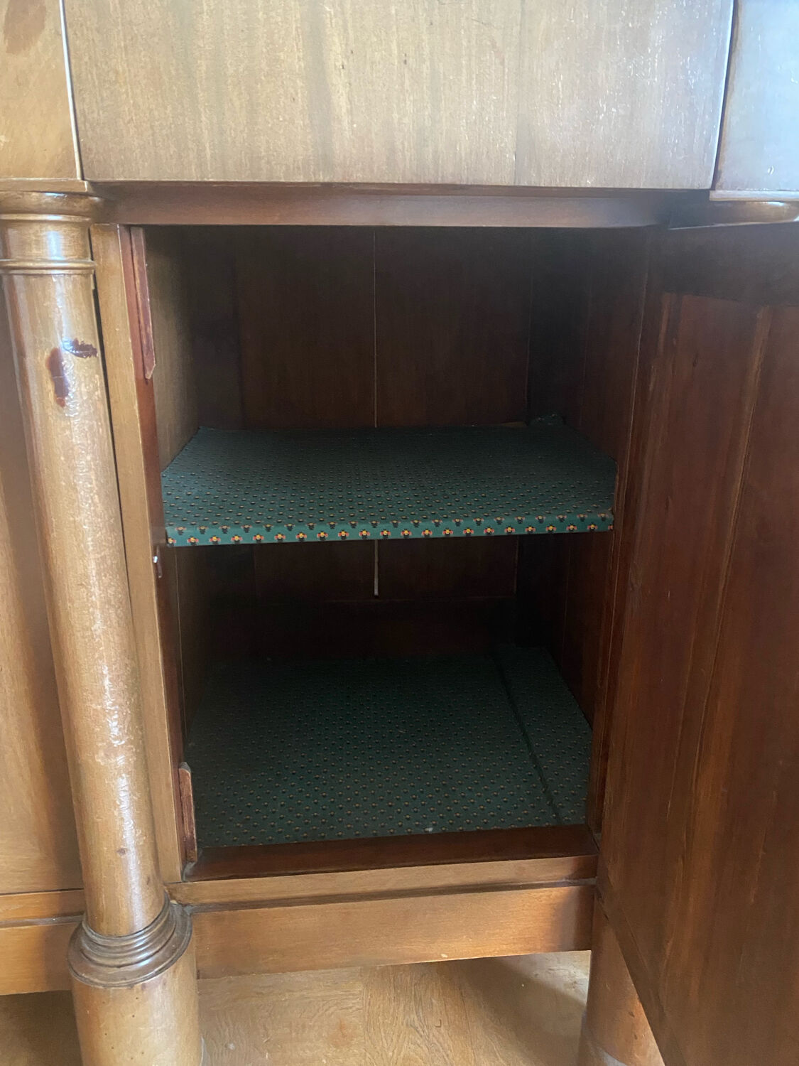 Enfilade Empire period and not style. No shipping.