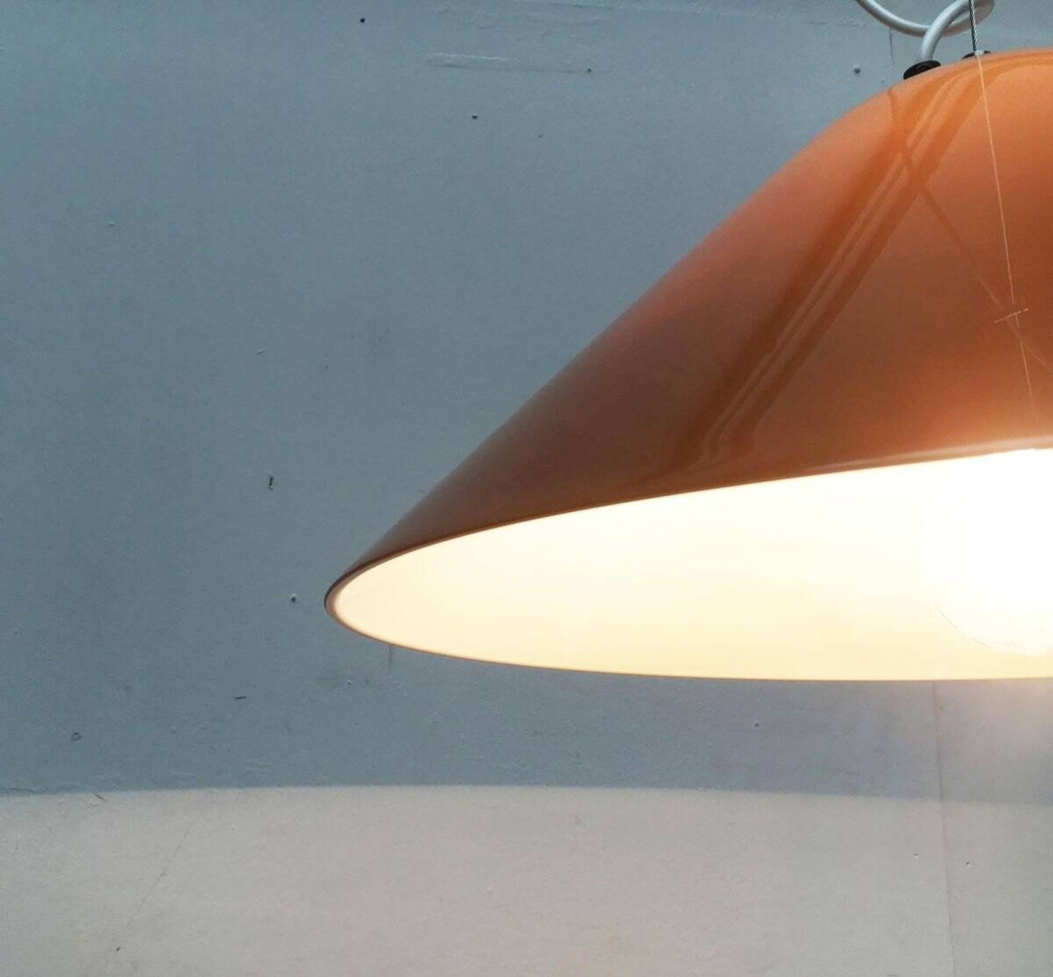 Suspension vintage italienne Elpis de Guzzini
