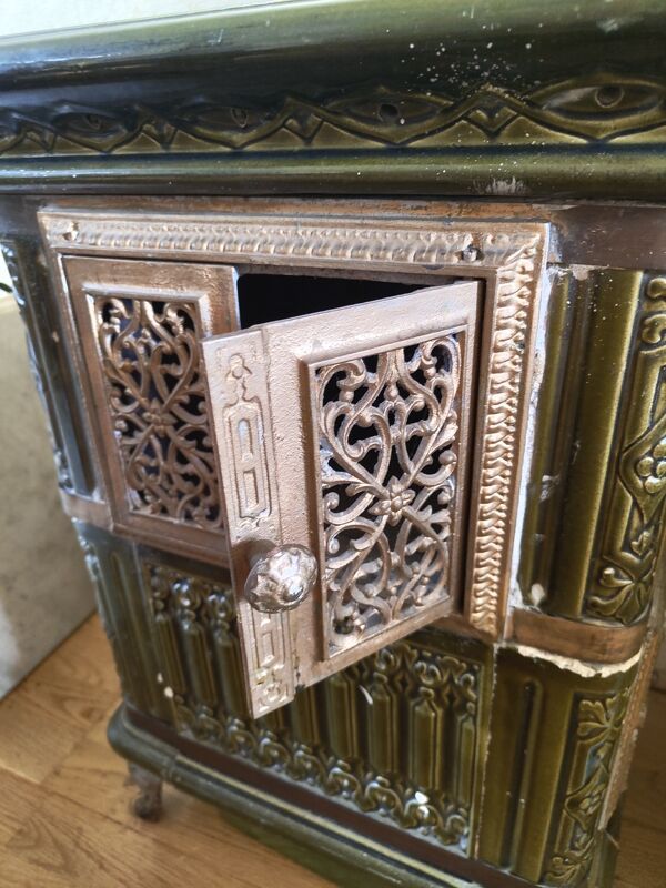 Cheminée poêle céramique et fonte type prussien