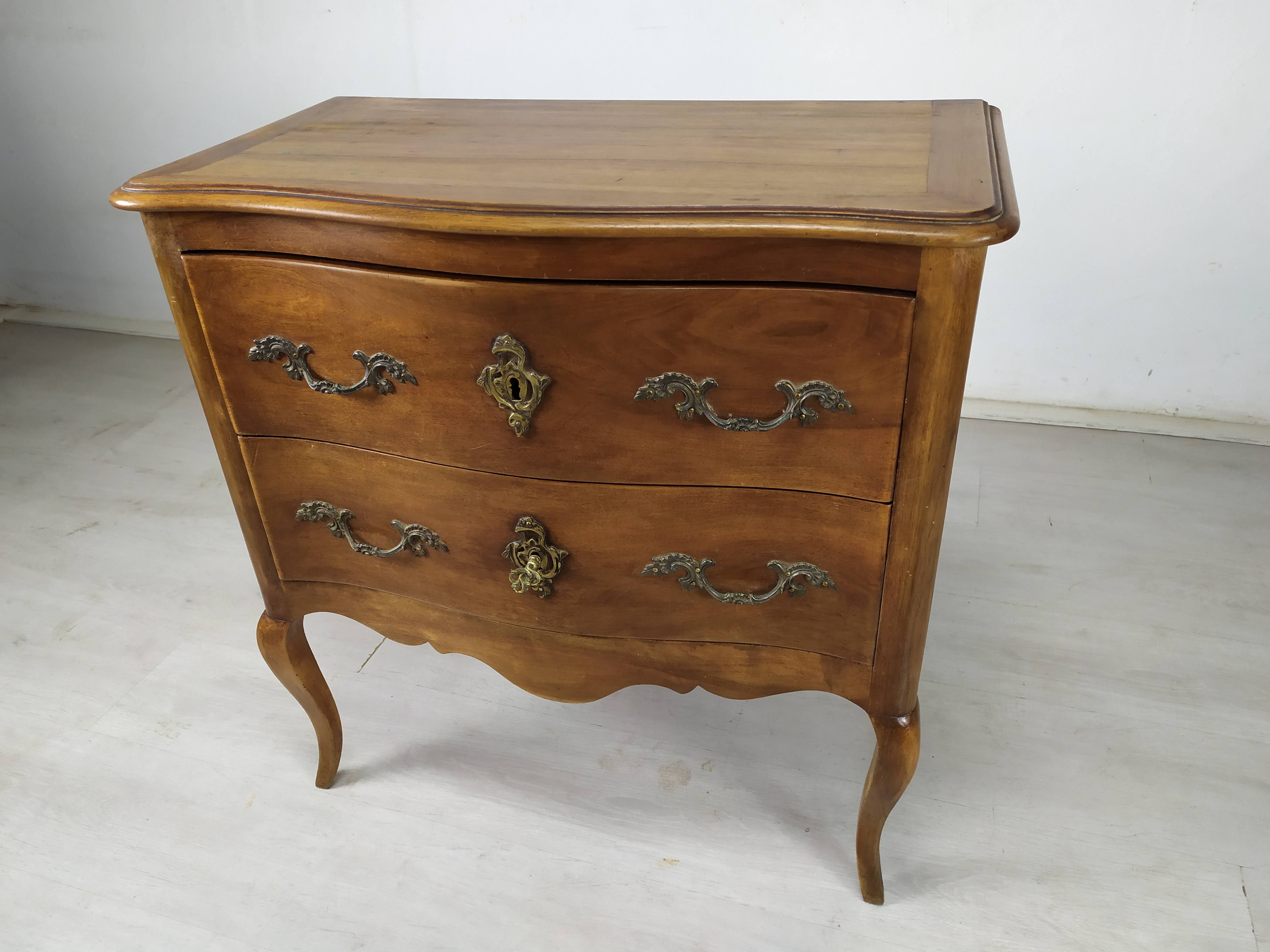 Commode Louis XV walnut