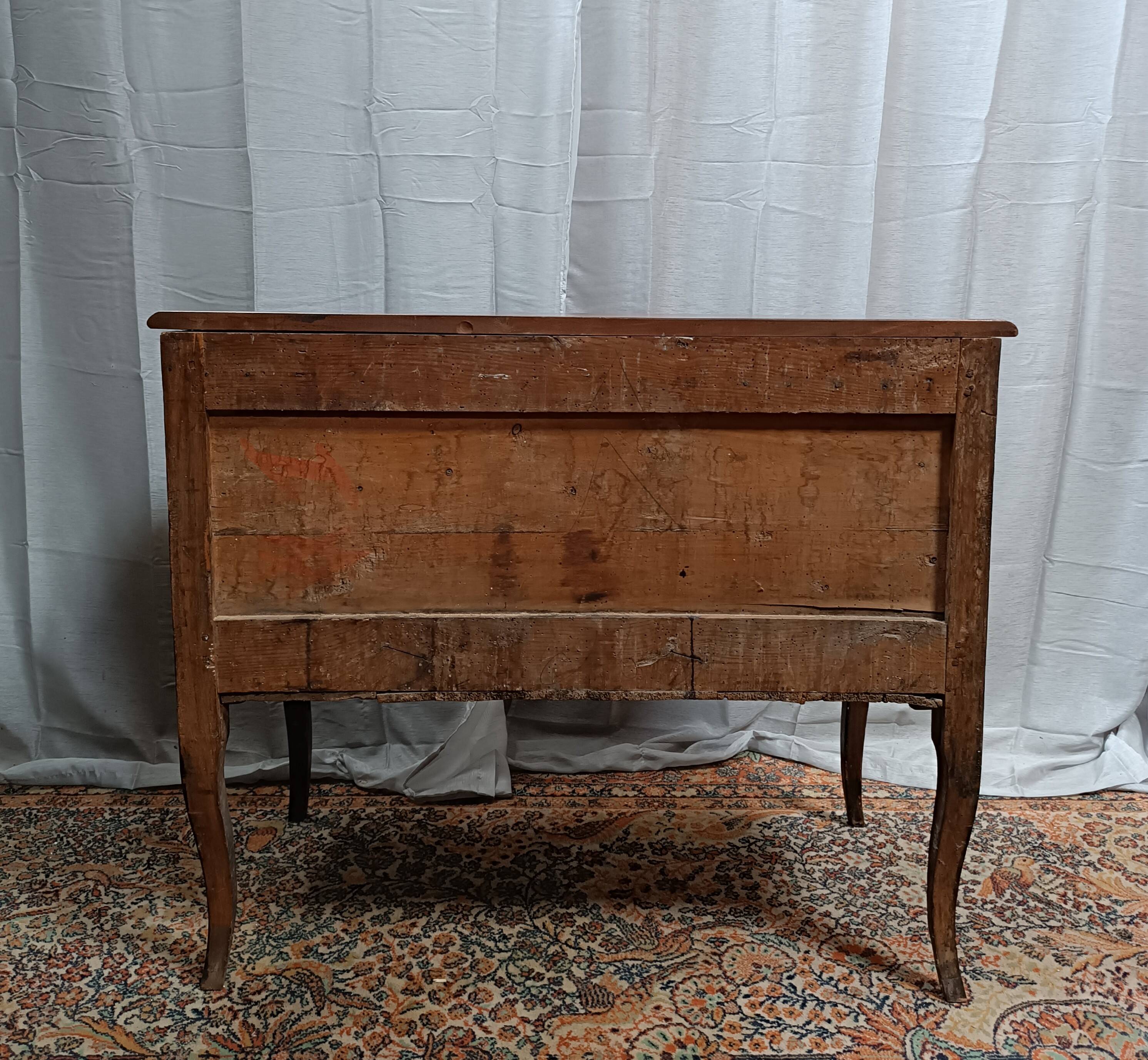 Louis XV walnut chest of drawers
