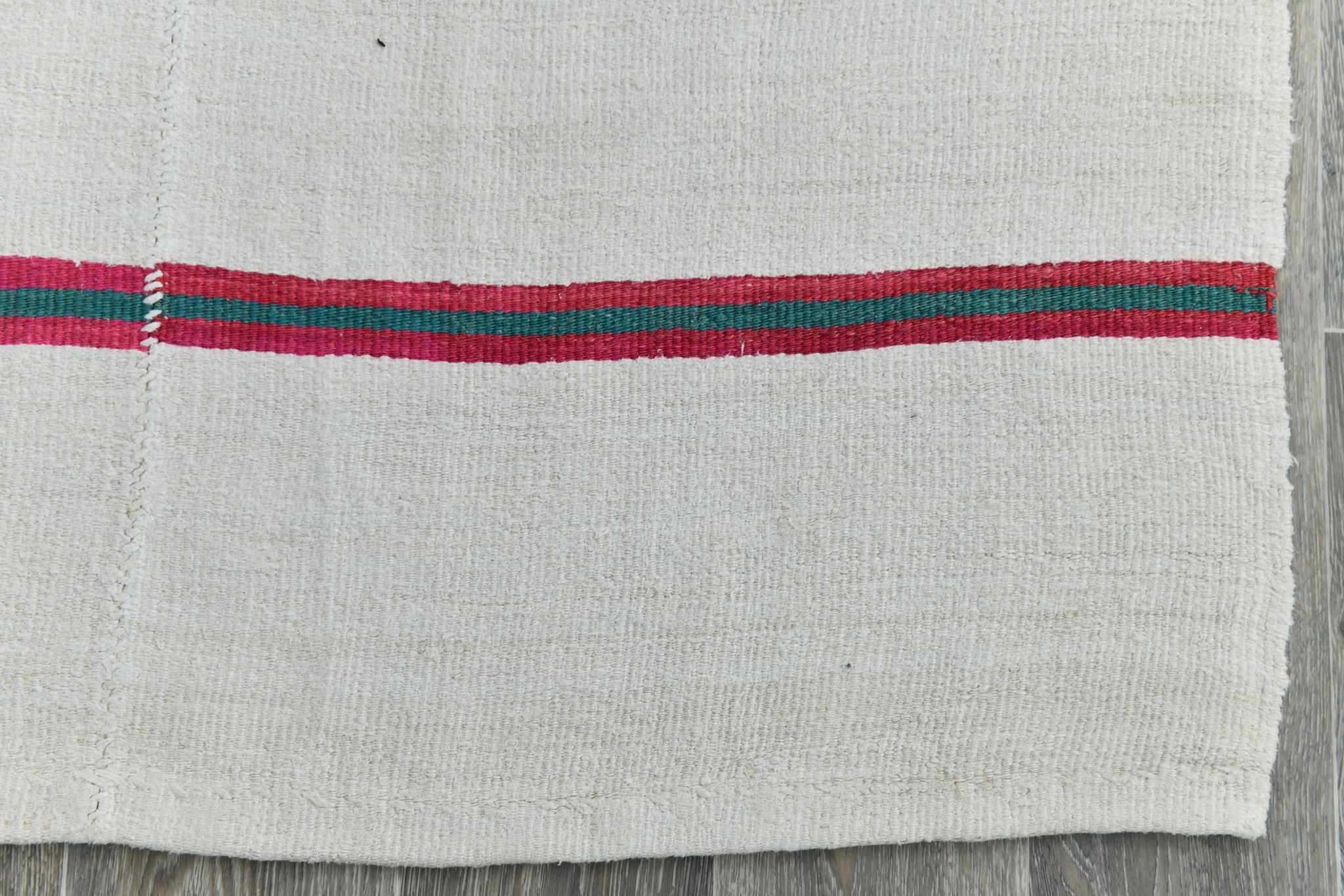 6x8 pinstriped turkish rug, 184x253cm