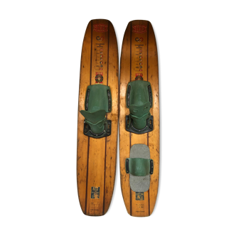 Vintage 1969 vintage water skiing pair slr