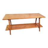 Solid wood coffee table with tapered legs - mid 20th century.