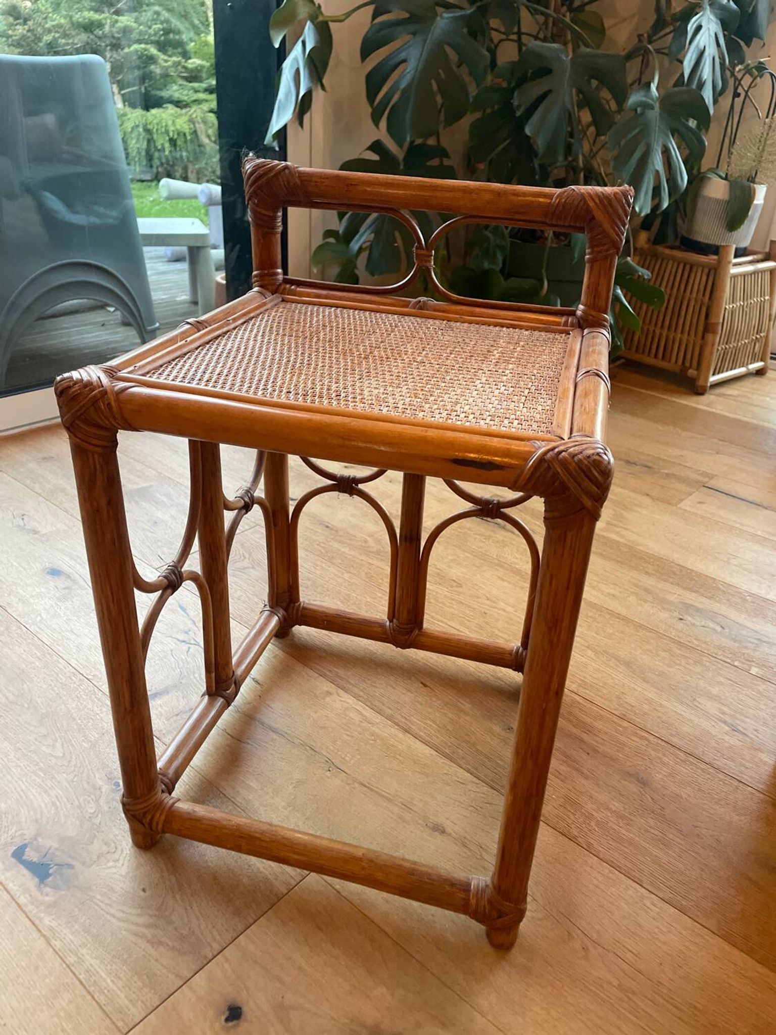 Table d'appoint vintage en rotin