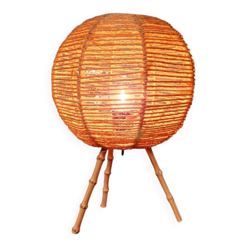 Lampe tripode vintage en corde et bambou, années 1960.