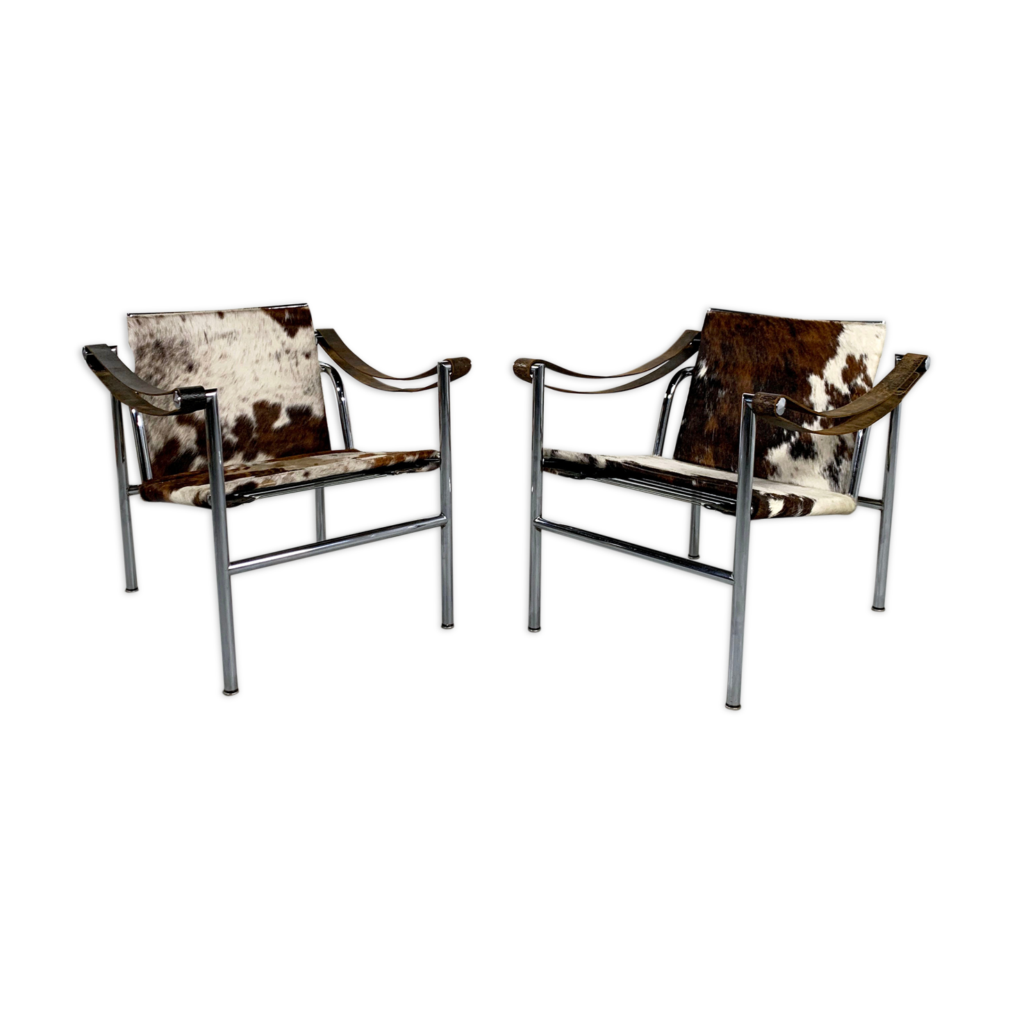 Pair of LC1 cow skin chairs by Le Corbusier for Cassina 1970