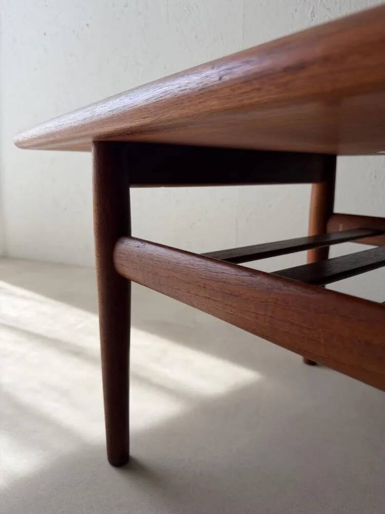 Grete Jalk teak coffee table Glostrup Møbelfabrik 1960s