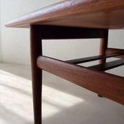 Table basse en teck Grete Jalk Glostrup Møbelfabrik années 1960