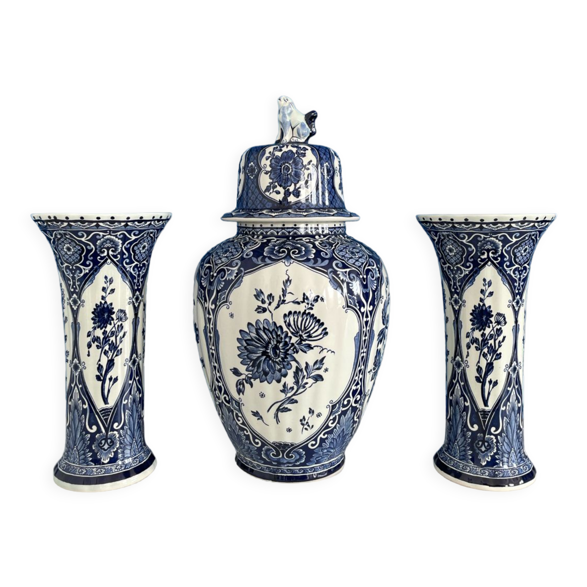 Fireplace trim vase delft made for royal sphinx by boch