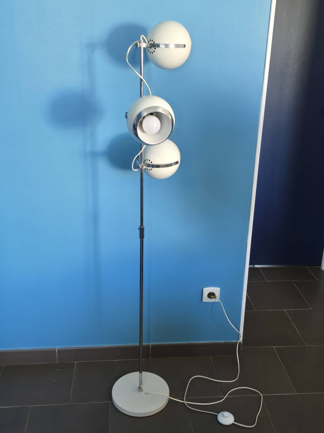 1970s eyeball floor lamp in the style of Gino Sarfatti