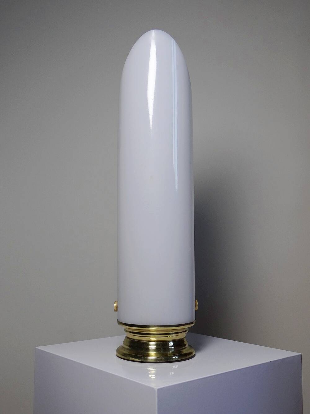 Grande lampe vintage années 50-60 tube plexiglas opalescent support métal doré