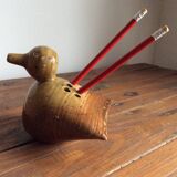 Sandstone bird flower pick