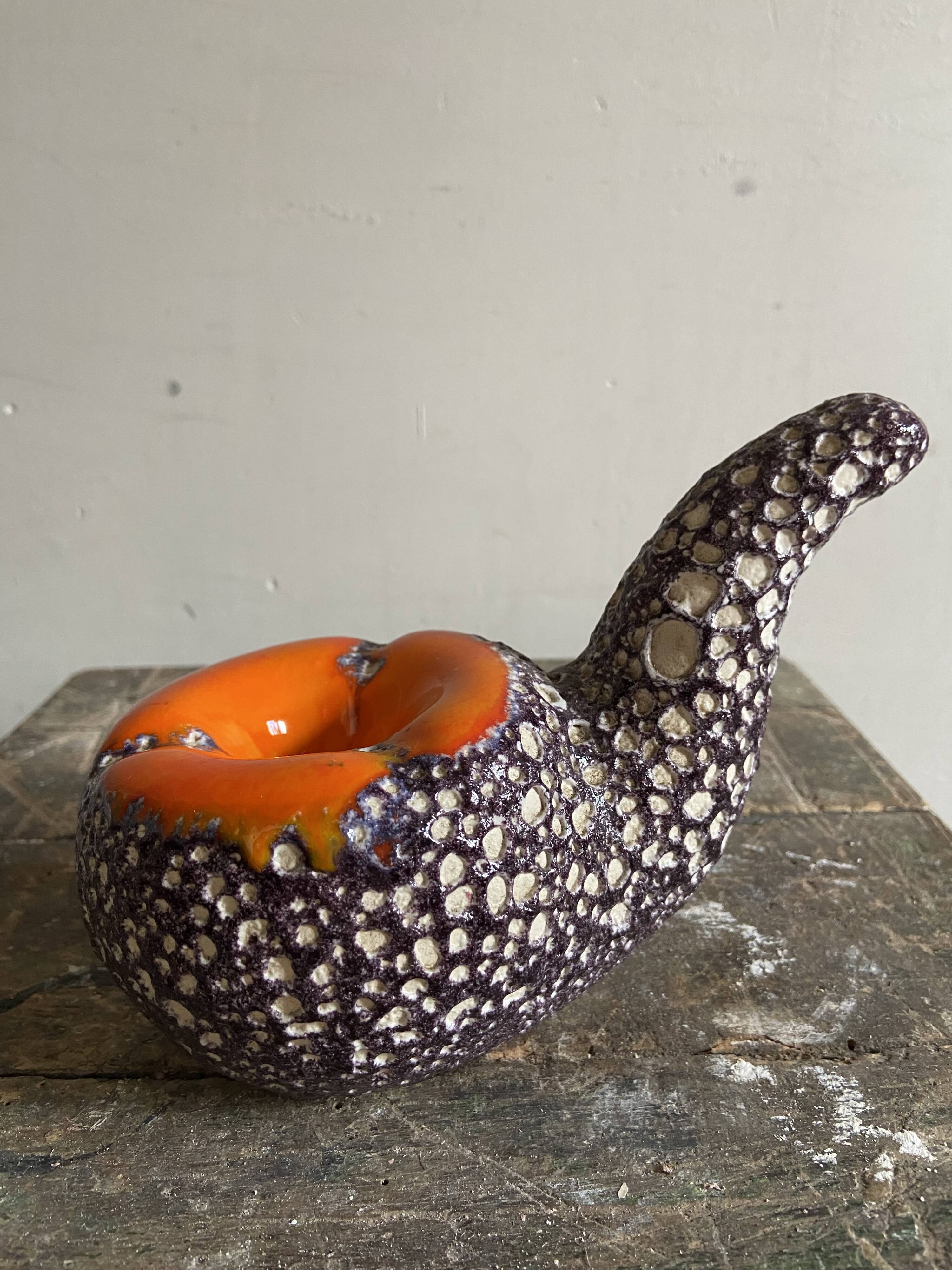 Pipe-shaped ashtray Vallauris fat lava