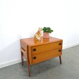 Teak ladekast met zwarte metalen grepen, tv meubel