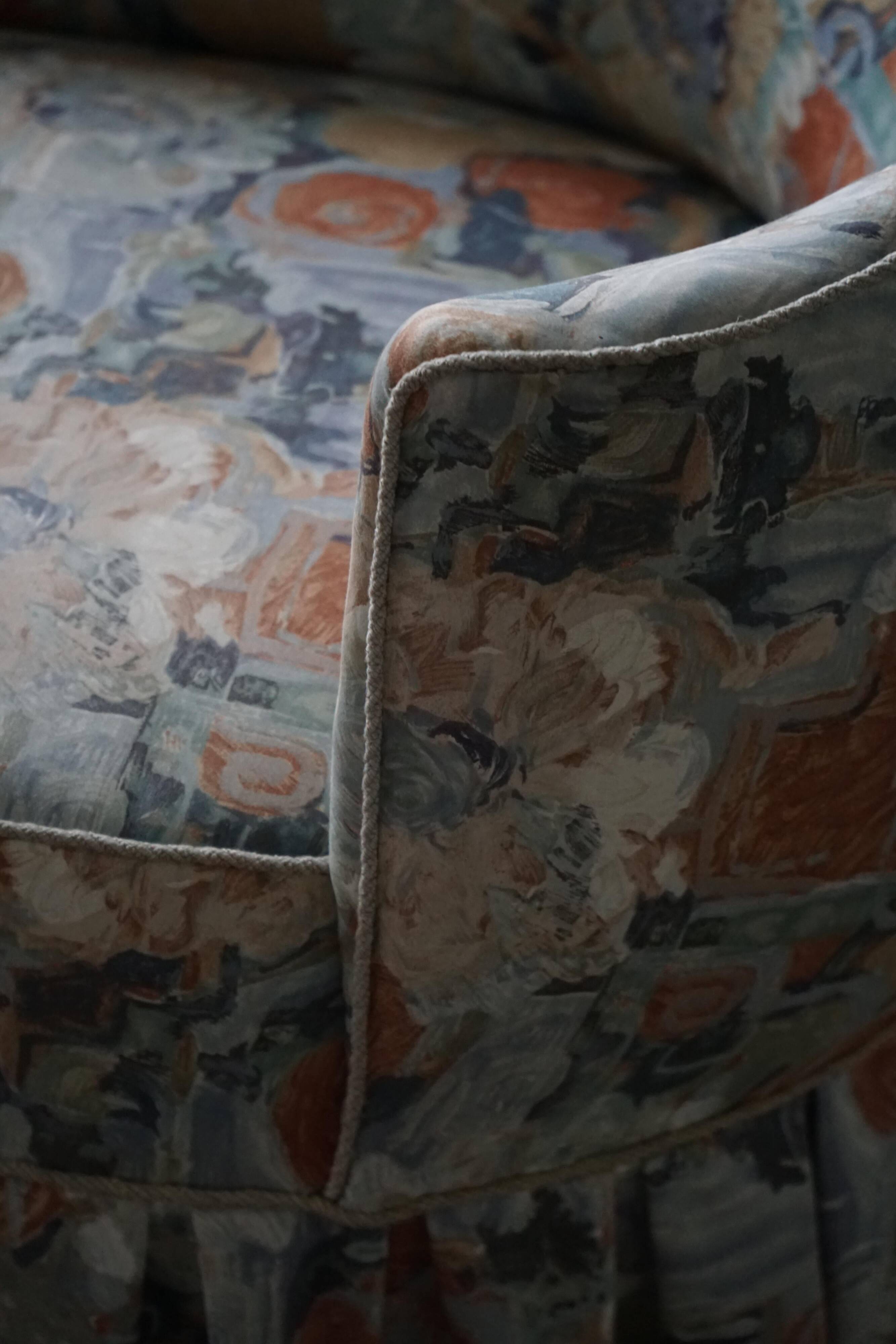 Vintage chaise longue / Sofa with floral upholstery, modern Danish design, 1950s