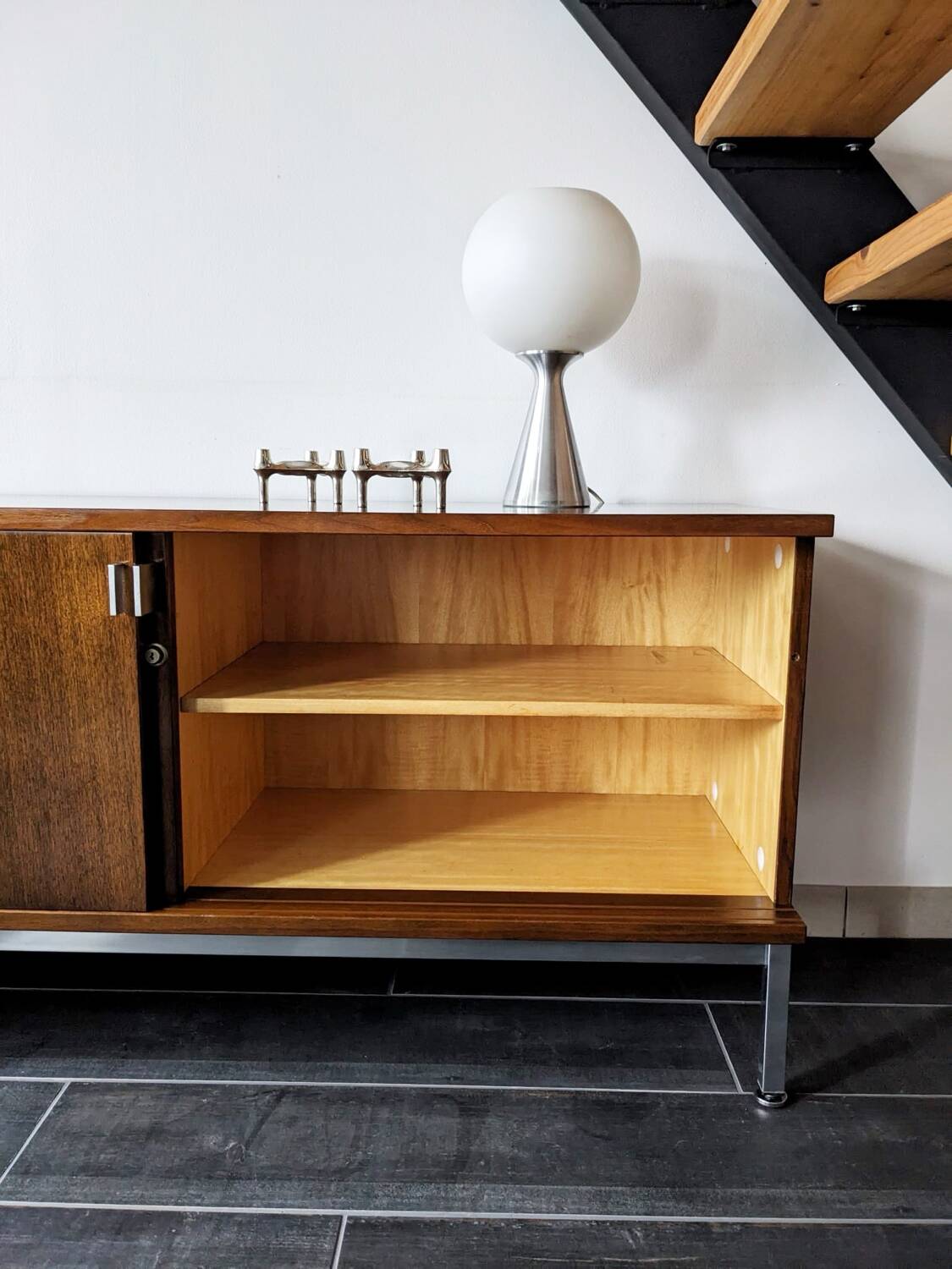 Airborne Midcentury Enfilade