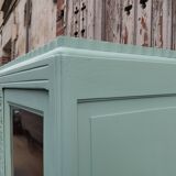 Parisian showcase cabinet year 30