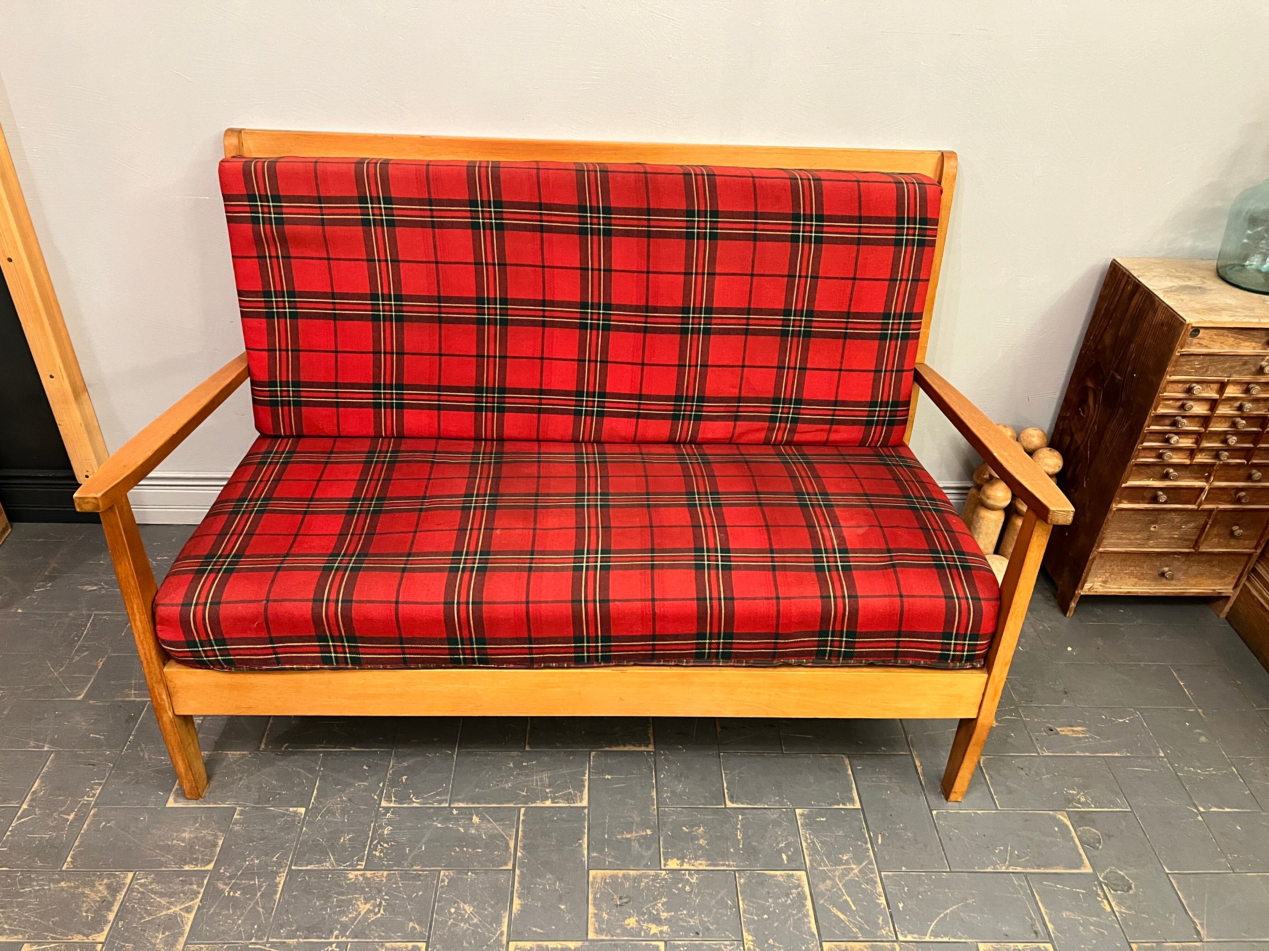 Vintage 2-seater sofa