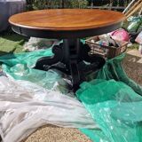 Oval table