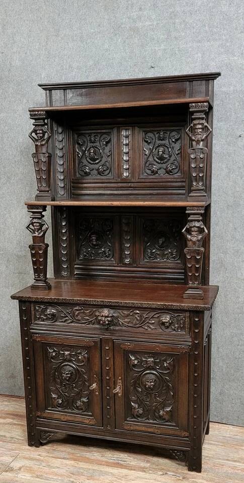 Renaissance neo-Gothic style state cabinet in solid wood, 19th century