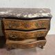 Commode de style Louis XV marquetées toutes faces XX siècle