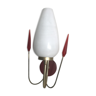 Golden metal wall sconce with red and white opaline reflectors