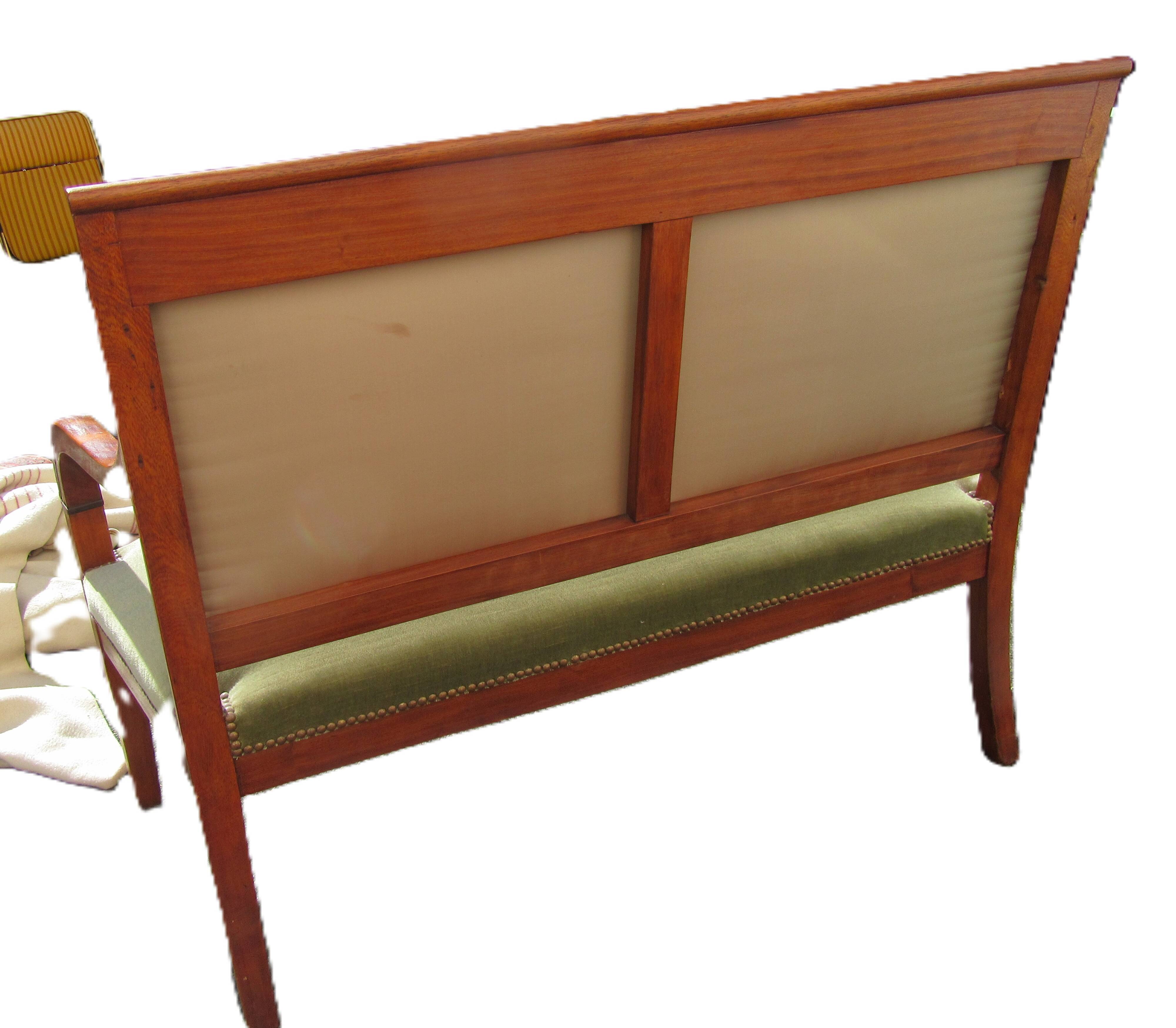 Restaurant-style sofa