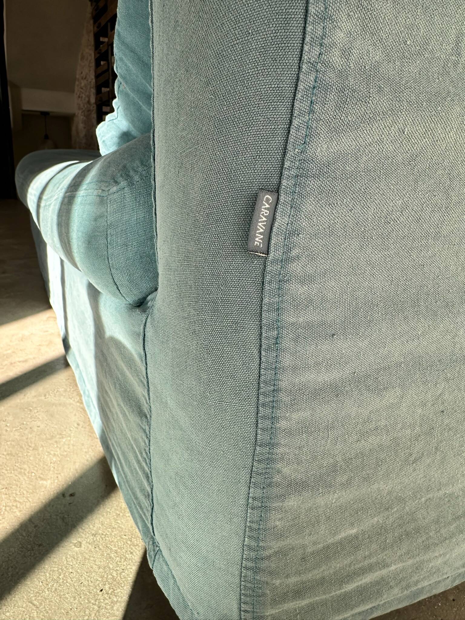 Méridienne Caravane – duck blue linen chaise longue