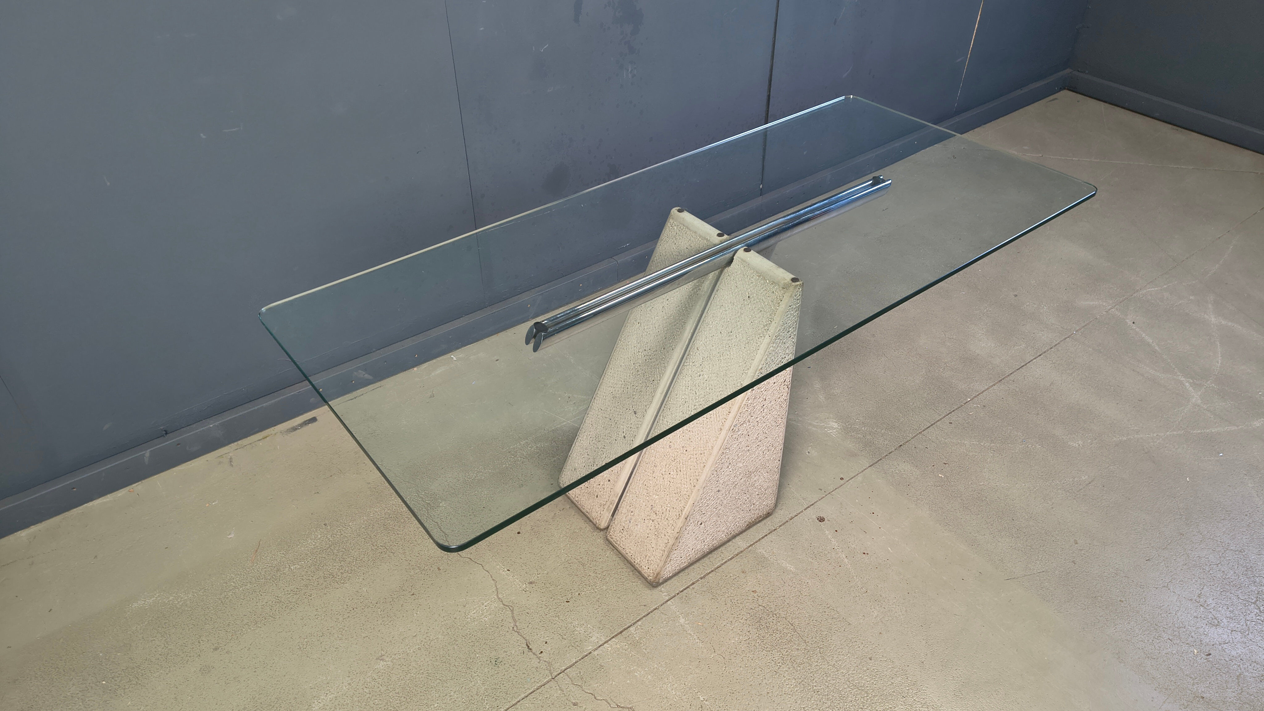 Concrete dining table by Giovanni Offredi for Saporiti 1970s