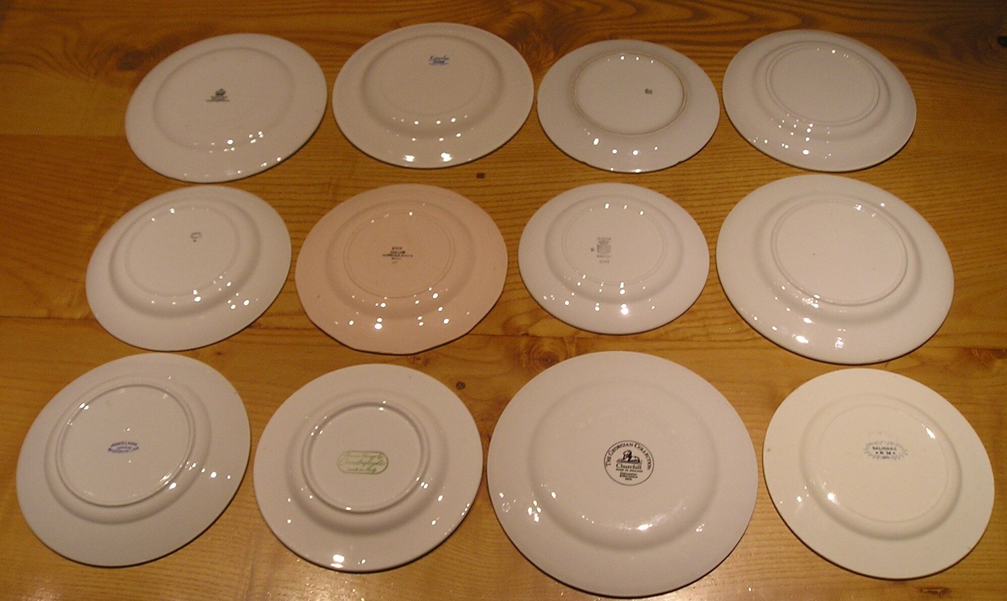 Set of 12 different flat plates