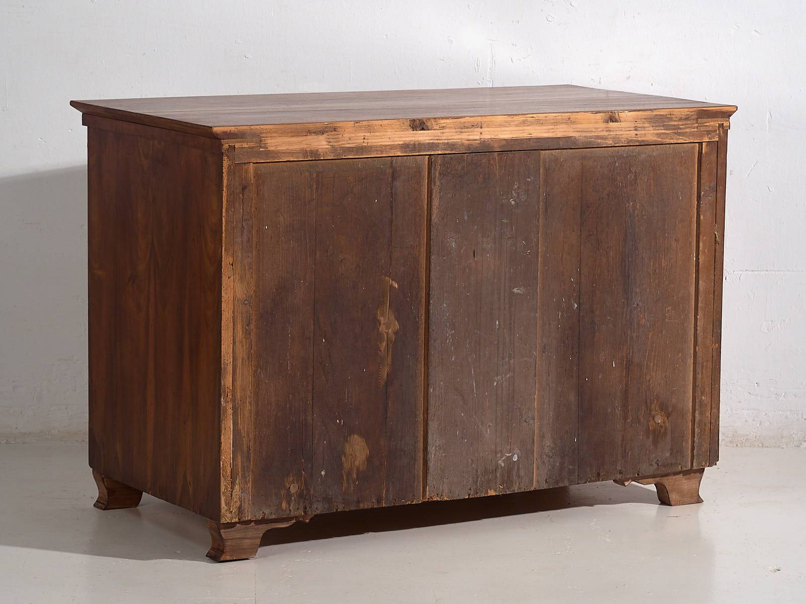 Antique Biedermeier chest of drawers with three drawers (circa 1850)