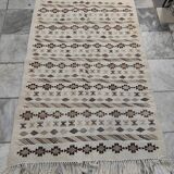 Tapis certifié à motifs berbère tissé mains