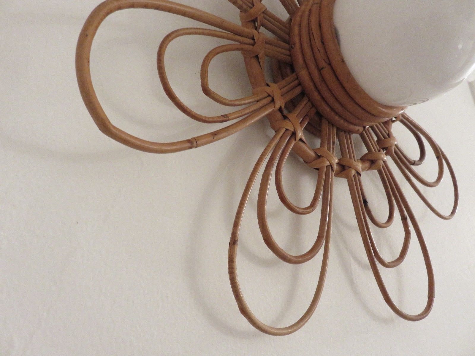 Wall light  'flower' 60s 70s rattan