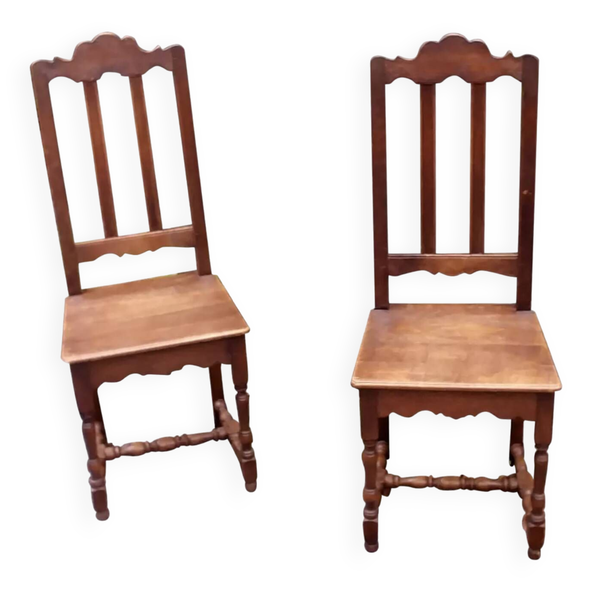 Pair of oak chairs