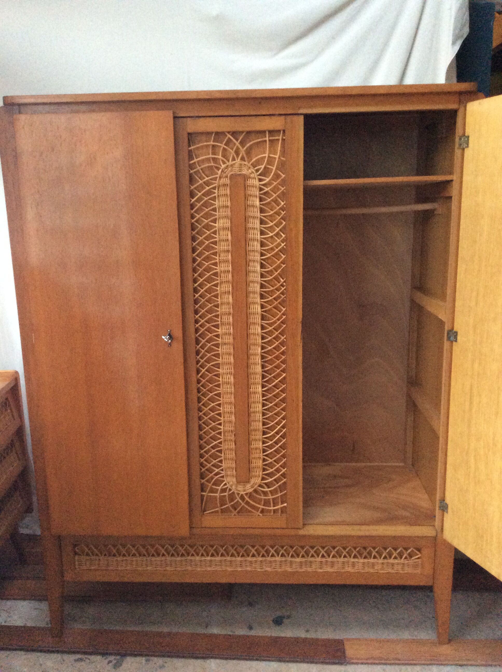 Vintage rattan Cabinet
