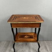 Table d’appoint, coiffeuse de style Napoléon III, XIXème siècle