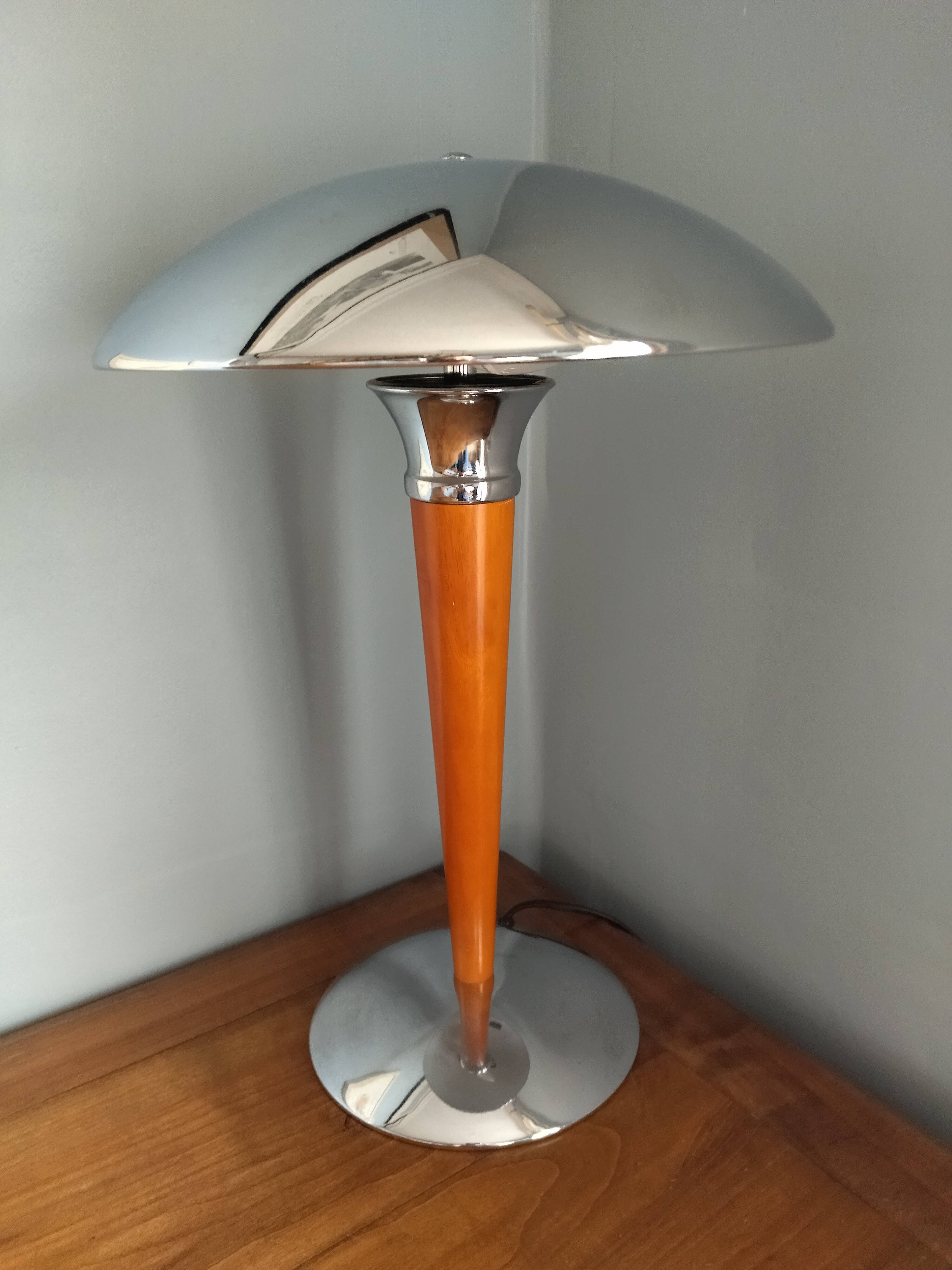 Mushroom lamp/ocean liner in chromed metal and vintage wood