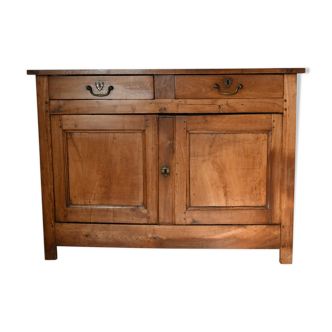 Low furniture in cherry