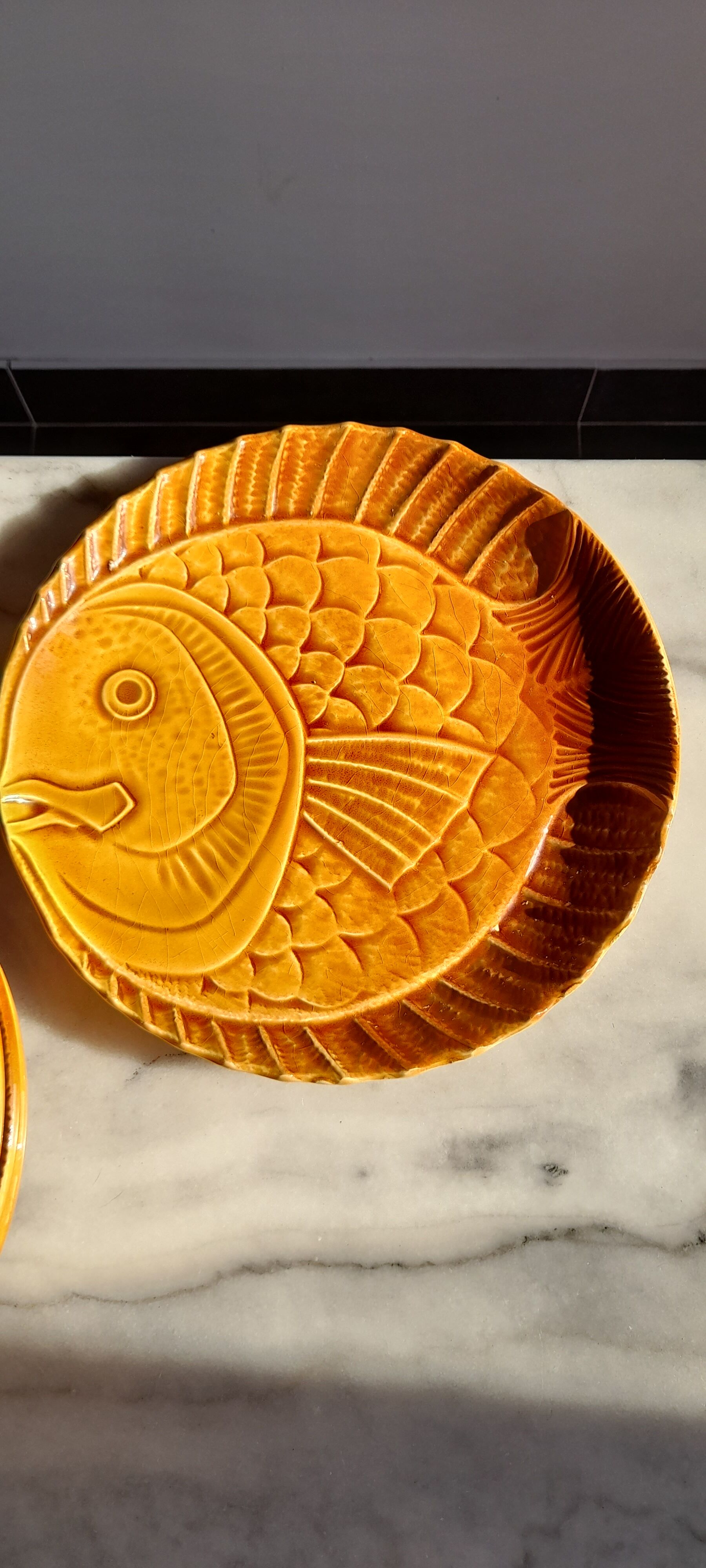 Fish service, 12 plates, soup tureen, sauce boat, sarreguemines