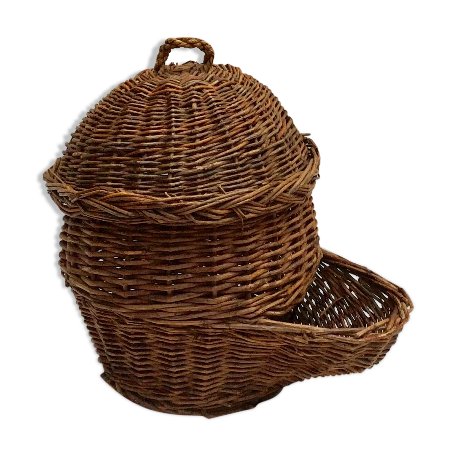 Wicker and rattan basket dispenser with lid